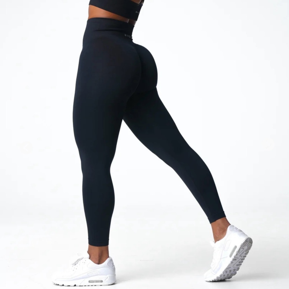 NVGTN BLACK SEAMLESS LEGGINGS